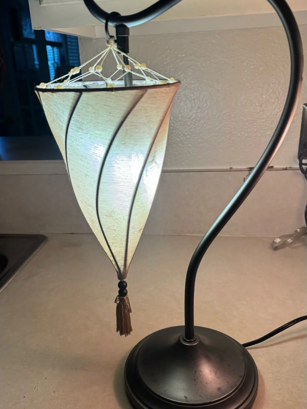2 VTG Pottery Barn Medina Moroccan Bronze Table Lamps Tan Silk Shades Tassels 18
